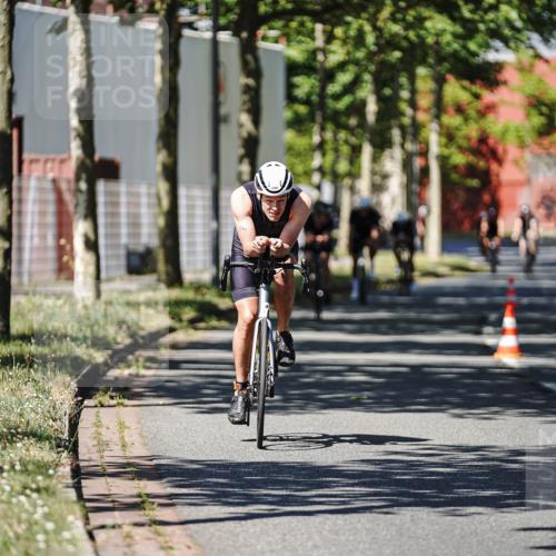 09.08.2026 - GEWOBA Citytriathlon Bremen Michael Burmester http://msf.ph/oto/9946903 09.08.2026 12:10:53 Radfahren 587, 669, 714, 740, 766 meine-sportfotos.de