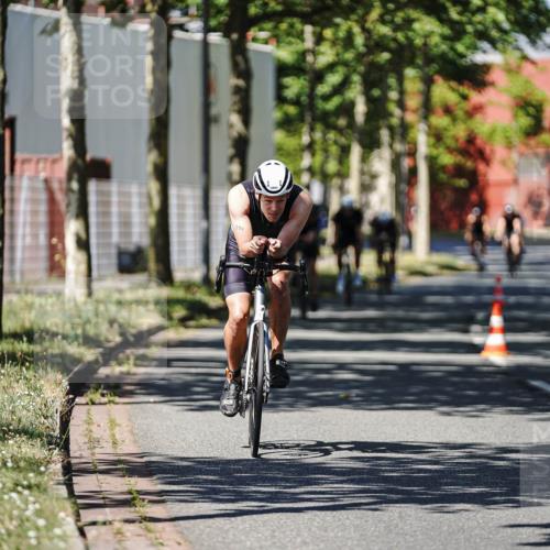 09.08.2026 - GEWOBA Citytriathlon Bremen Michael Burmester http://msf.ph/oto/9946904 09.08.2026 12:10:53 Radfahren 587, 669, 714, 740, 766 meine-sportfotos.de