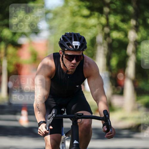 09.08.2026 - GEWOBA Citytriathlon Bremen Michael Burmester http://msf.ph/oto/9946916 09.08.2026 12:11:02 Radfahren 587, 641, 652, 669, 690, 714, 743, 766, 801, 810, 831 meine-sportfotos.de