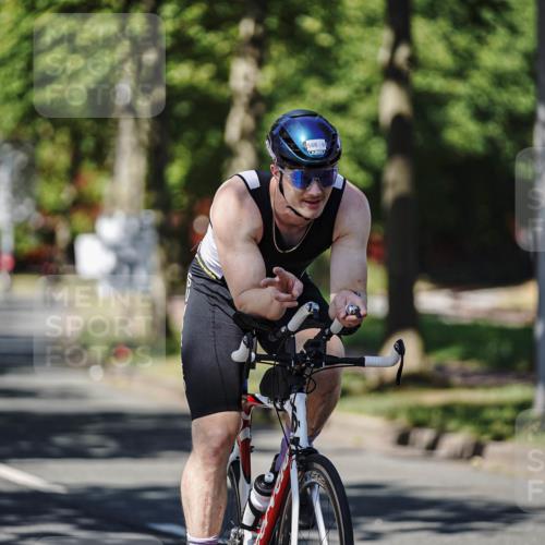 09.08.2026 - GEWOBA Citytriathlon Bremen Michael Burmester http://msf.ph/oto/9946934 09.08.2026 12:11:17 Radfahren 112, 588, 641, 698, 703, 767, 789, 801, 854 meine-sportfotos.de