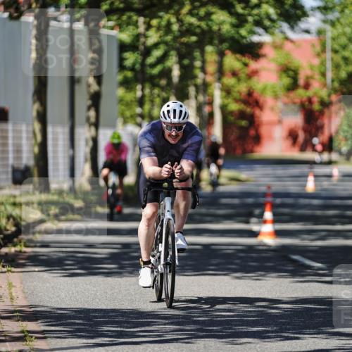09.08.2026 - GEWOBA Citytriathlon Bremen Michael Burmester http://msf.ph/oto/9946938 09.08.2026 12:11:21 Radfahren 112, 540, 588, 666, 698, 703, 767, 789, 801, 854, 1153 meine-sportfotos.de