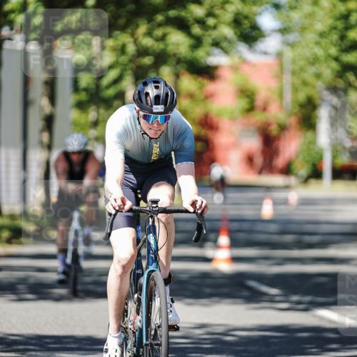 09.08.2026 - GEWOBA Citytriathlon Bremen Michael Burmester http://msf.ph/oto/9946948 09.08.2026 12:11:26 Radfahren 112, 540, 588, 666, 692, 698, 703, 767, 854, 1153 meine-sportfotos.de