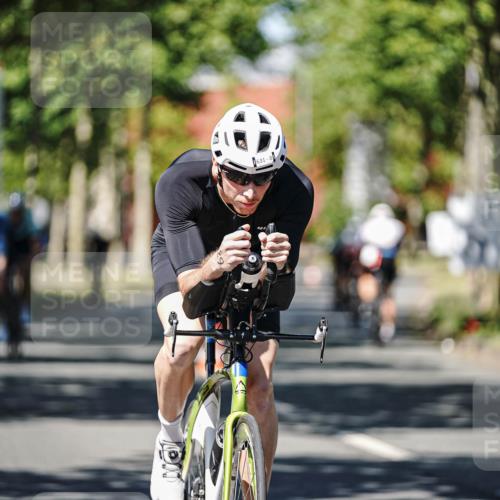 09.08.2026 - GEWOBA Citytriathlon Bremen Michael Burmester http://msf.ph/oto/9946970 09.08.2026 12:11:44 Radfahren 549, 631, 642, 660, 676, 691, 692, 712, 732, 862 meine-sportfotos.de