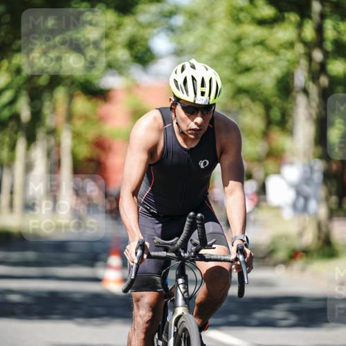 09.08.2026 - GEWOBA Citytriathlon Bremen Michael Burmester http://msf.ph/oto/9946986 09.08.2026 12:12:13 Radfahren 610, 618, 677 meine-sportfotos.de