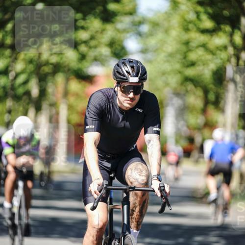09.08.2026 - GEWOBA Citytriathlon Bremen Michael Burmester http://msf.ph/oto/9946993 09.08.2026 12:12:21 Radfahren 544, 589, 610, 618, 632, 661, 677, 697, 825, 835 meine-sportfotos.de