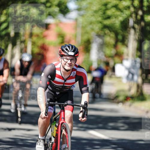 09.08.2026 - GEWOBA Citytriathlon Bremen Michael Burmester http://msf.ph/oto/9946995 09.08.2026 12:12:24 Radfahren 544, 589, 610, 632, 661, 677, 697, 791, 825, 835, 1131 meine-sportfotos.de