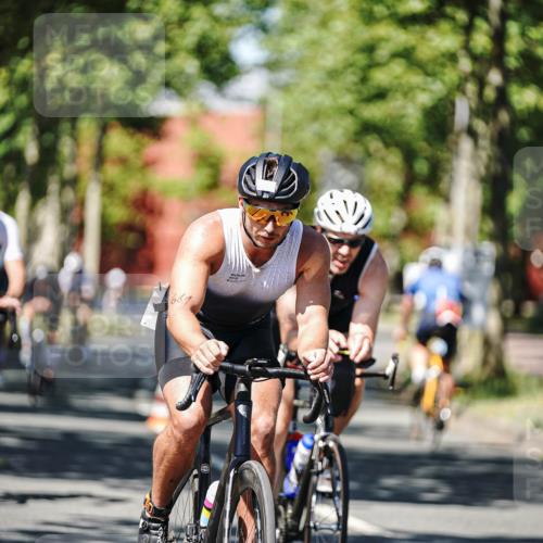 09.08.2026 - GEWOBA Citytriathlon Bremen Michael Burmester http://msf.ph/oto/9946996 09.08.2026 12:12:25 Radfahren 544, 589, 610, 632, 661, 677, 697, 791, 825, 835, 1127, 1131 meine-sportfotos.de