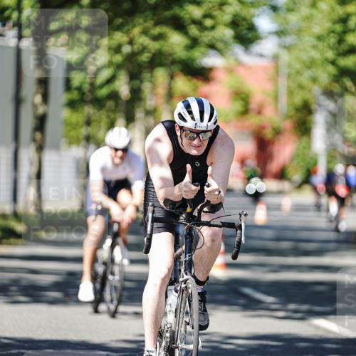 09.08.2026 - GEWOBA Citytriathlon Bremen Michael Burmester http://msf.ph/oto/9947006 09.08.2026 12:12:29 Radfahren 544, 589, 610, 632, 661, 697, 791, 825, 835, 1127, 1131 meine-sportfotos.de
