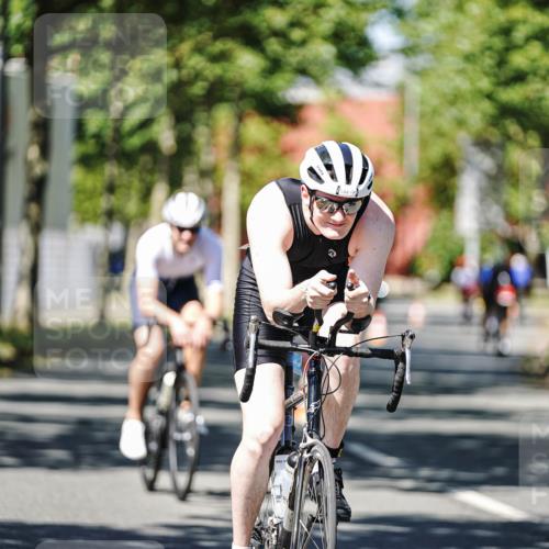 09.08.2026 - GEWOBA Citytriathlon Bremen Michael Burmester http://msf.ph/oto/9947007 09.08.2026 12:12:29 Radfahren 544, 589, 610, 632, 661, 697, 791, 825, 835, 1127, 1131 meine-sportfotos.de