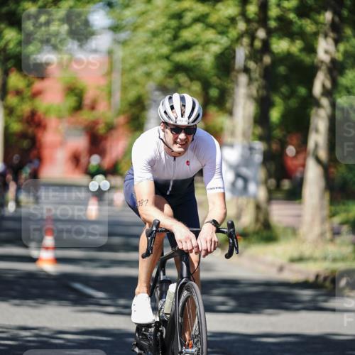 09.08.2026 - GEWOBA Citytriathlon Bremen Michael Burmester http://msf.ph/oto/9947009 09.08.2026 12:12:30 Radfahren 544, 589, 632, 661, 697, 791, 825, 835, 1127, 1131 meine-sportfotos.de