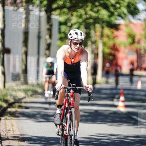09.08.2026 - GEWOBA Citytriathlon Bremen Michael Burmester http://msf.ph/oto/9947018 09.08.2026 12:12:39 Radfahren 544, 593, 605, 661, 683, 723, 764, 791, 825, 835, 951, 1127, 1131 meine-sportfotos.de