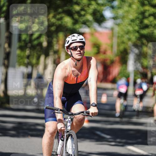 09.08.2026 - GEWOBA Citytriathlon Bremen Michael Burmester http://msf.ph/oto/9947034 09.08.2026 12:12:47 Radfahren 556, 593, 605, 606, 683, 686, 723, 764, 878, 951 meine-sportfotos.de
