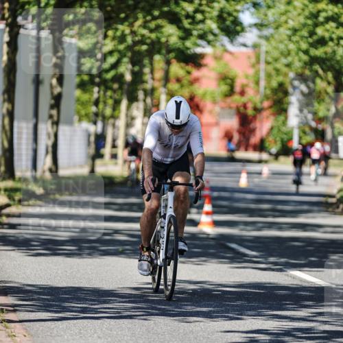 09.08.2026 - GEWOBA Citytriathlon Bremen Michael Burmester http://msf.ph/oto/9947040 09.08.2026 12:12:54 Radfahren 556, 593, 606, 686, 843, 852, 878, 951 meine-sportfotos.de