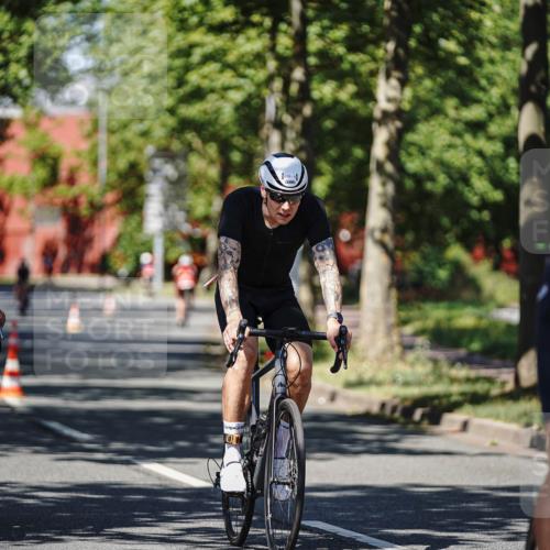 09.08.2026 - GEWOBA Citytriathlon Bremen Michael Burmester http://msf.ph/oto/9947056 09.08.2026 12:13:07 Radfahren 575, 616, 636, 658, 747, 843, 852 meine-sportfotos.de