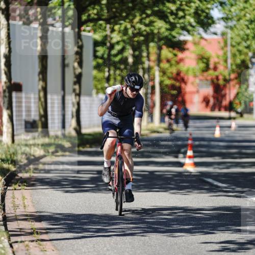 09.08.2026 - GEWOBA Citytriathlon Bremen Michael Burmester http://msf.ph/oto/9947063 09.08.2026 12:13:15 Radfahren 551, 575, 616, 636, 658, 747, 824, 882, 1148 meine-sportfotos.de
