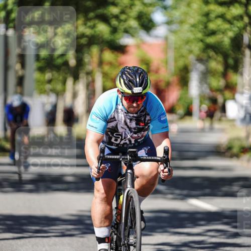 09.08.2026 - GEWOBA Citytriathlon Bremen Michael Burmester http://msf.ph/oto/9947071 09.08.2026 12:13:24 Radfahren 551, 591, 710, 824, 882, 884, 1011, 1116, 1148, 1150 meine-sportfotos.de