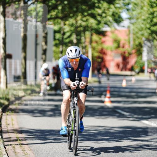 09.08.2026 - GEWOBA Citytriathlon Bremen Michael Burmester http://msf.ph/oto/9947073 09.08.2026 12:13:25 Radfahren 551, 591, 710, 824, 882, 884, 1011, 1116, 1148, 1150 meine-sportfotos.de