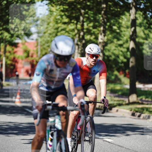 09.08.2026 - GEWOBA Citytriathlon Bremen Michael Burmester http://msf.ph/oto/9947079 09.08.2026 12:13:29 Radfahren 551, 591, 592, 685, 710, 824, 882, 884, 1011, 1116, 1148, 1150 meine-sportfotos.de