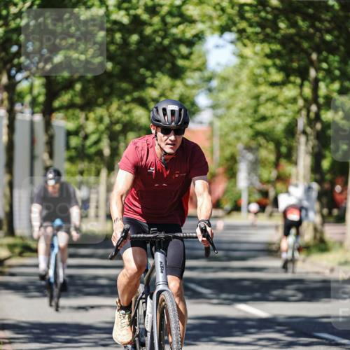 09.08.2026 - GEWOBA Citytriathlon Bremen Michael Burmester http://msf.ph/oto/9947085 09.08.2026 12:13:32 Radfahren 591, 592, 645, 685, 710, 824, 882, 884, 1011, 1116, 1150 meine-sportfotos.de