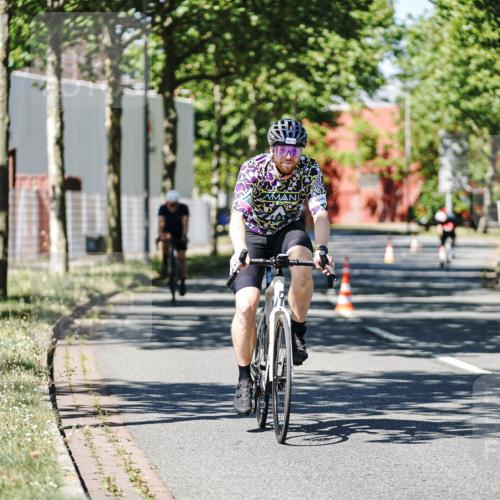 09.08.2026 - GEWOBA Citytriathlon Bremen Michael Burmester http://msf.ph/oto/9947090 09.08.2026 12:13:35 Radfahren 591, 592, 645, 685, 710, 884, 1011, 1116, 1150 meine-sportfotos.de