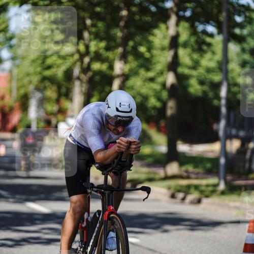 09.08.2026 - GEWOBA Citytriathlon Bremen Michael Burmester http://msf.ph/oto/9947103 09.08.2026 12:13:47 Radfahren 547, 645, 684, 685 meine-sportfotos.de