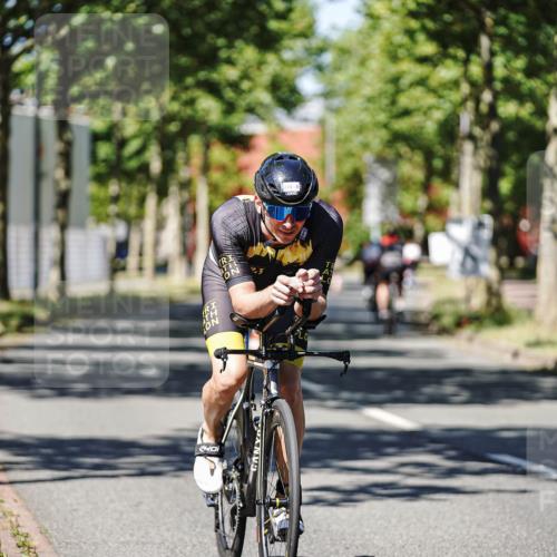 09.08.2026 - GEWOBA Citytriathlon Bremen Michael Burmester http://msf.ph/oto/9947107 09.08.2026 12:13:56 Radfahren 547, 684, 771 meine-sportfotos.de
