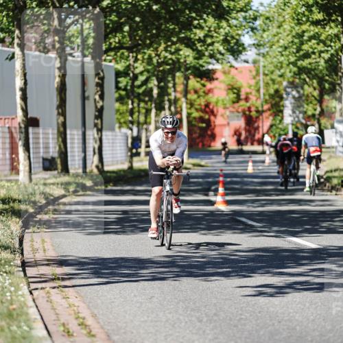 09.08.2026 - GEWOBA Citytriathlon Bremen Michael Burmester http://msf.ph/oto/9947108 09.08.2026 12:14:06 Radfahren 662, 771 meine-sportfotos.de