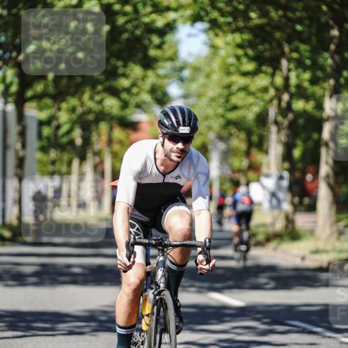 09.08.2026 - GEWOBA Citytriathlon Bremen Michael Burmester http://msf.ph/oto/9947115 09.08.2026 12:14:24 Radfahren 574, 594, 647 meine-sportfotos.de