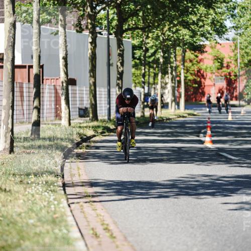 09.08.2026 - GEWOBA Citytriathlon Bremen Michael Burmester http://msf.ph/oto/9947117 09.08.2026 12:14:26 Radfahren 561, 574, 594, 647 meine-sportfotos.de