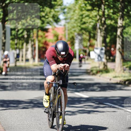 09.08.2026 - GEWOBA Citytriathlon Bremen Michael Burmester http://msf.ph/oto/9947119 09.08.2026 12:14:28 Radfahren 561, 574, 582, 647, 680 meine-sportfotos.de