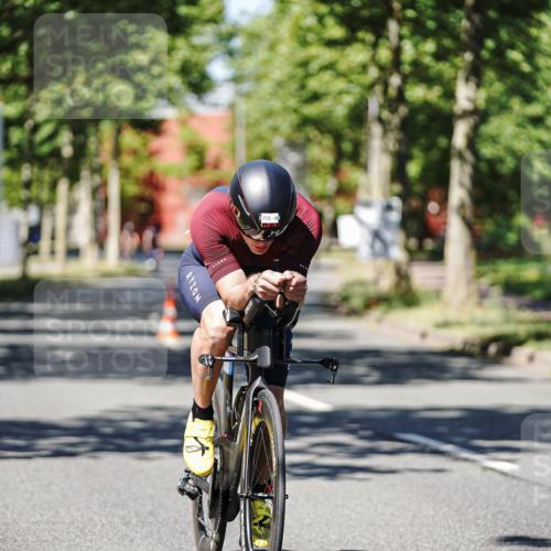 09.08.2026 - GEWOBA Citytriathlon Bremen Michael Burmester http://msf.ph/oto/9947120 09.08.2026 12:14:28 Radfahren 561, 574, 582, 647, 680 meine-sportfotos.de