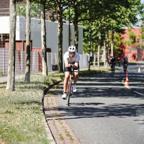 09.08.2026 - GEWOBA Citytriathlon Bremen Michael Burmester http://msf.ph/oto/9947122 09.08.2026 12:14:30 Radfahren 561, 574, 582, 647, 680 meine-sportfotos.de