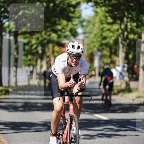 09.08.2026 - GEWOBA Citytriathlon Bremen Michael Burmester http://msf.ph/oto/9947124 09.08.2026 12:14:31 Radfahren 561, 574, 582, 647, 680, 733 meine-sportfotos.de