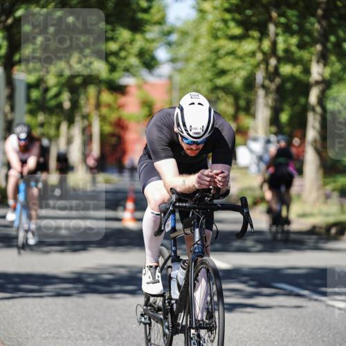 09.08.2026 - GEWOBA Citytriathlon Bremen Michael Burmester http://msf.ph/oto/9947129 09.08.2026 12:14:38 Radfahren 561, 574, 582, 680, 721, 733, 746 meine-sportfotos.de