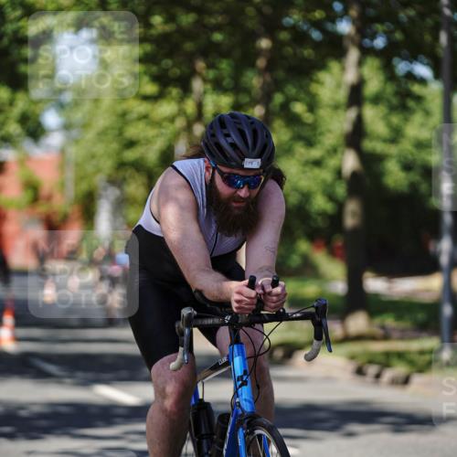 09.08.2026 - GEWOBA Citytriathlon Bremen Michael Burmester http://msf.ph/oto/9947133 09.08.2026 12:14:40 Radfahren 561, 574, 582, 680, 721, 733, 746, 750 meine-sportfotos.de