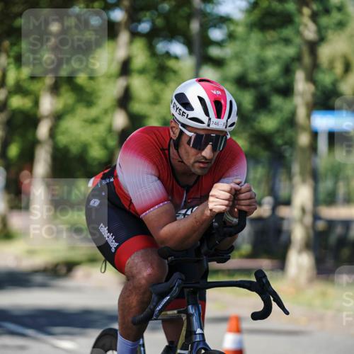 09.08.2026 - GEWOBA Citytriathlon Bremen Michael Burmester http://msf.ph/oto/9947141 09.08.2026 12:14:44 Radfahren 561, 574, 582, 590, 679, 680, 717, 721, 733, 746, 750 meine-sportfotos.de