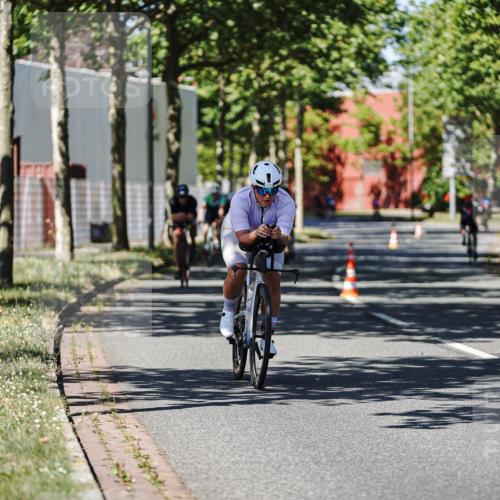 09.08.2026 - GEWOBA Citytriathlon Bremen Michael Burmester http://msf.ph/oto/9947143 09.08.2026 12:14:46 Radfahren 582, 590, 679, 680, 717, 721, 733, 746, 750, 1004 meine-sportfotos.de