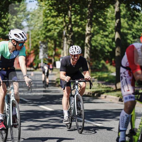 09.08.2026 - GEWOBA Citytriathlon Bremen Michael Burmester http://msf.ph/oto/9947150 09.08.2026 12:14:51 Radfahren 590, 679, 717, 721, 733, 746, 750, 1004 meine-sportfotos.de