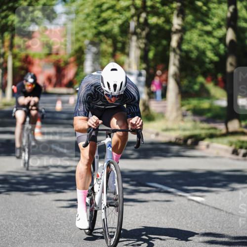 09.08.2026 - GEWOBA Citytriathlon Bremen Michael Burmester http://msf.ph/oto/9947162 09.08.2026 12:15:10 Radfahren 613, 646, 924, 1015, 1016, 1128 meine-sportfotos.de