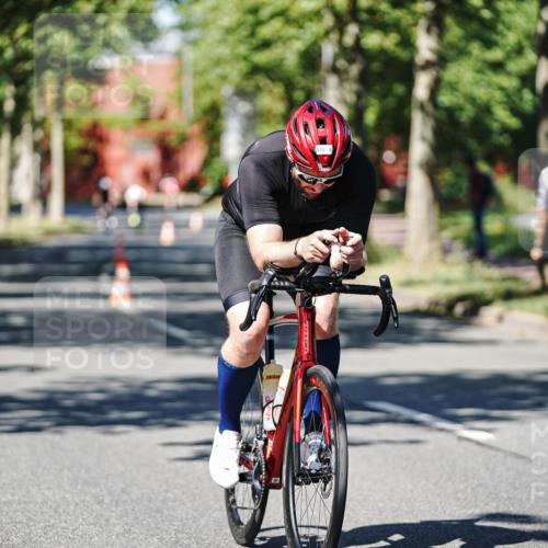 09.08.2026 - GEWOBA Citytriathlon Bremen Michael Burmester http://msf.ph/oto/9947205 09.08.2026 12:15:55 Radfahren 730, 765, 874, 875, 879, 880, 883, 983, 1133 meine-sportfotos.de