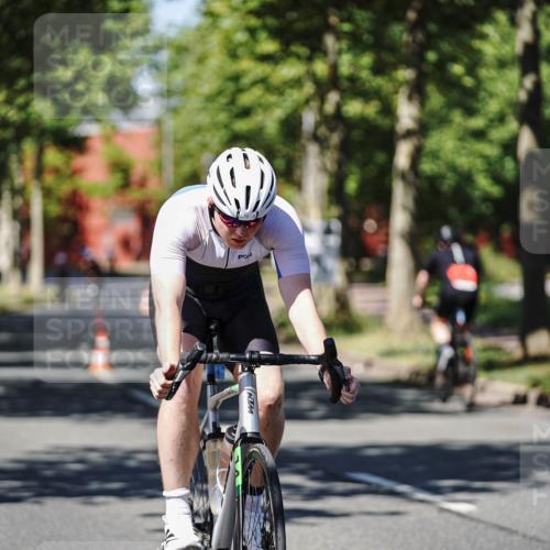 09.08.2026 - GEWOBA Citytriathlon Bremen Michael Burmester http://msf.ph/oto/9947212 09.08.2026 12:16:00 Radfahren 611, 730, 874, 875, 879, 880, 883, 983, 1133 meine-sportfotos.de