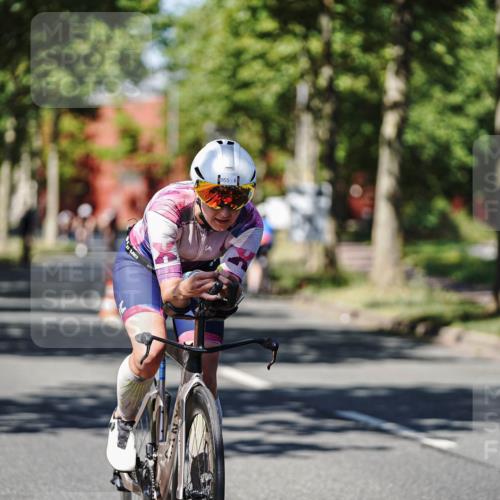 09.08.2026 - GEWOBA Citytriathlon Bremen Michael Burmester http://msf.ph/oto/9947221 09.08.2026 12:16:08 Radfahren 611, 716, 726, 730, 855, 874, 879, 955, 983, 1117 meine-sportfotos.de