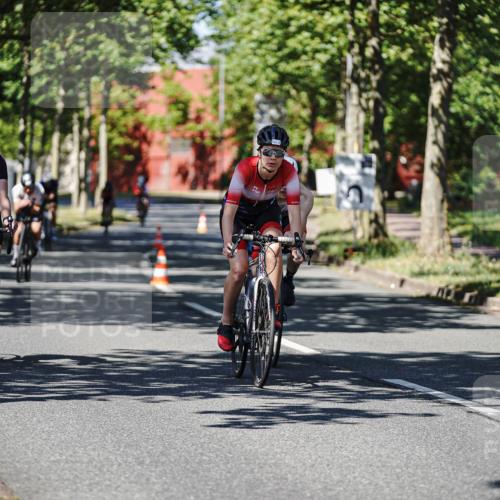 09.08.2026 - GEWOBA Citytriathlon Bremen Michael Burmester http://msf.ph/oto/9947229 09.08.2026 12:16:16 Radfahren 564, 580, 611, 716, 726, 775, 855, 914, 955, 1117 meine-sportfotos.de