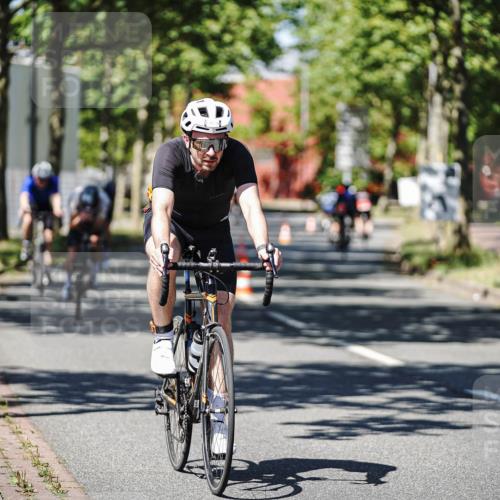 09.08.2026 - GEWOBA Citytriathlon Bremen Michael Burmester http://msf.ph/oto/9947230 09.08.2026 12:16:17 Radfahren 564, 580, 611, 716, 726, 775, 855, 914, 955, 1013, 1117 meine-sportfotos.de