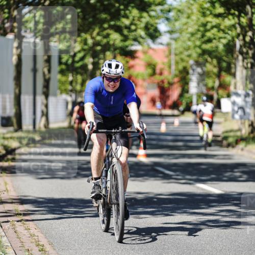09.08.2026 - GEWOBA Citytriathlon Bremen Michael Burmester http://msf.ph/oto/9947236 09.08.2026 12:16:19 Radfahren 564, 580, 716, 726, 775, 855, 914, 955, 1013, 1117 meine-sportfotos.de
