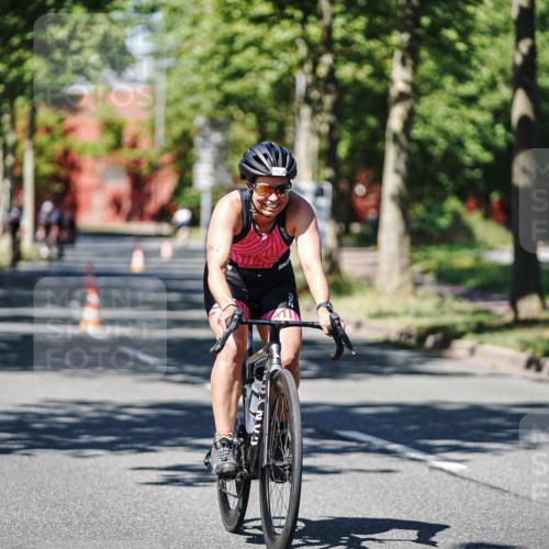 09.08.2026 - GEWOBA Citytriathlon Bremen Michael Burmester http://msf.ph/oto/9947242 09.08.2026 12:16:22 Radfahren 545, 564, 580, 638, 716, 726, 775, 777, 855, 914, 1013, 1117 meine-sportfotos.de