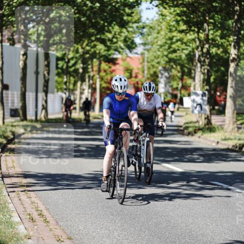 09.08.2026 - GEWOBA Citytriathlon Bremen Michael Burmester http://msf.ph/oto/9947272 09.08.2026 12:16:52 Radfahren 555, 673, 895, 1130 meine-sportfotos.de