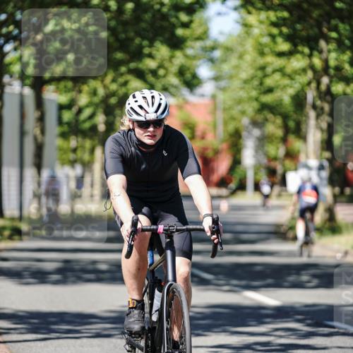09.08.2026 - GEWOBA Citytriathlon Bremen Michael Burmester http://msf.ph/oto/9947286 09.08.2026 12:17:13 Radfahren 552, 600, 627, 778, 932, 1143, 1158 meine-sportfotos.de