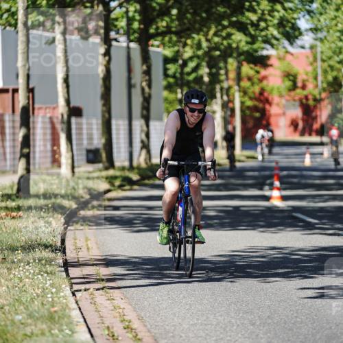 09.08.2026 - GEWOBA Citytriathlon Bremen Michael Burmester http://msf.ph/oto/9947298 09.08.2026 12:17:21 Radfahren 552, 565, 598, 600, 653, 778, 807, 1143, 1158 meine-sportfotos.de
