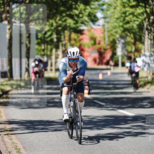 09.08.2026 - GEWOBA Citytriathlon Bremen Michael Burmester http://msf.ph/oto/9947308 09.08.2026 12:17:29 Radfahren 565, 579, 598, 650, 653, 758, 778, 784, 807 meine-sportfotos.de